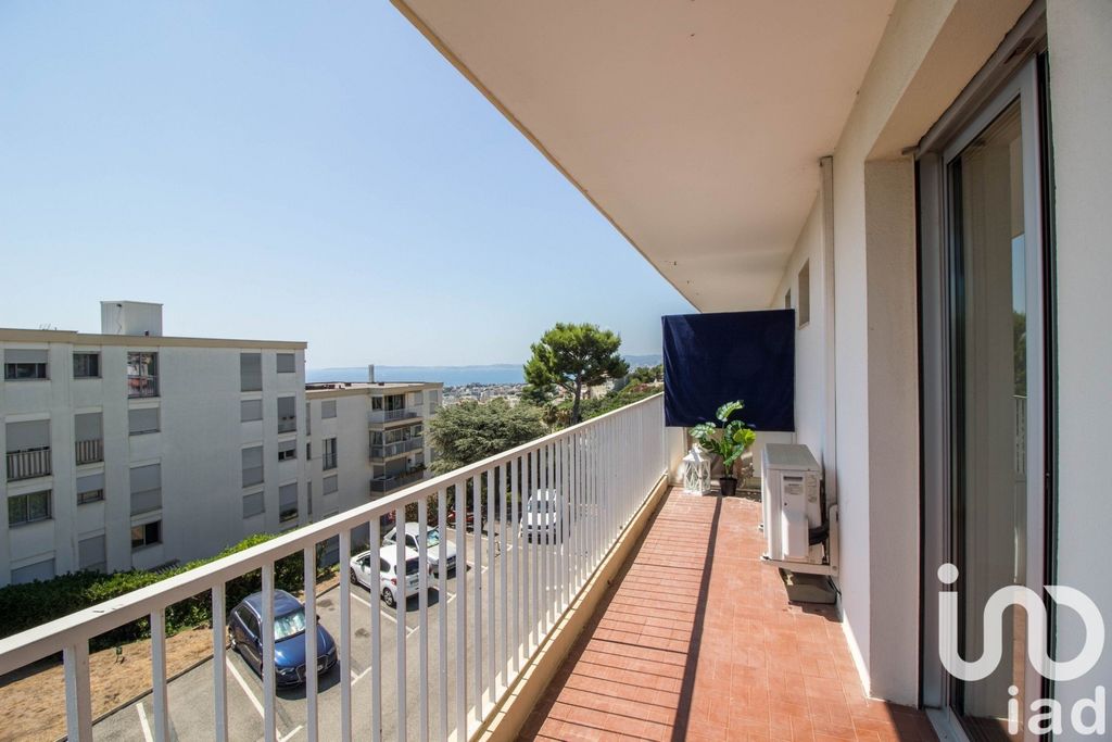 Achat appartement à vendre 3 pièces 67 m² - Saint-Laurent-du-Var