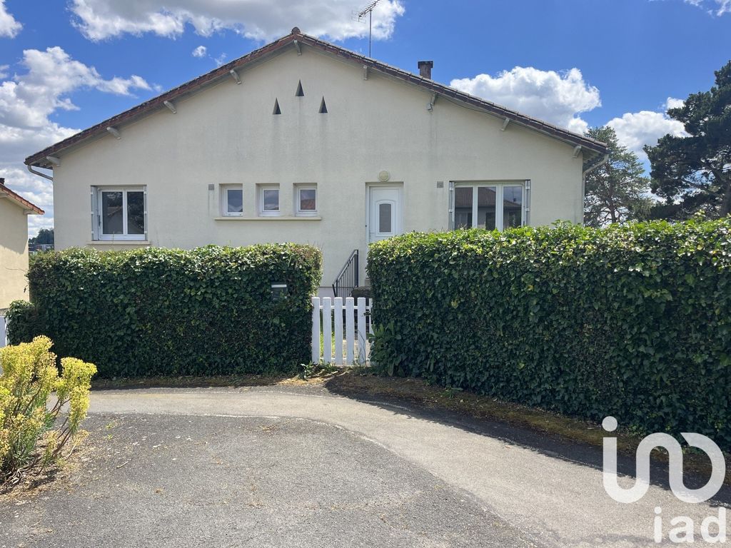 Achat maison à vendre 2 chambres 87 m² - Châtillon-sur-Thouet