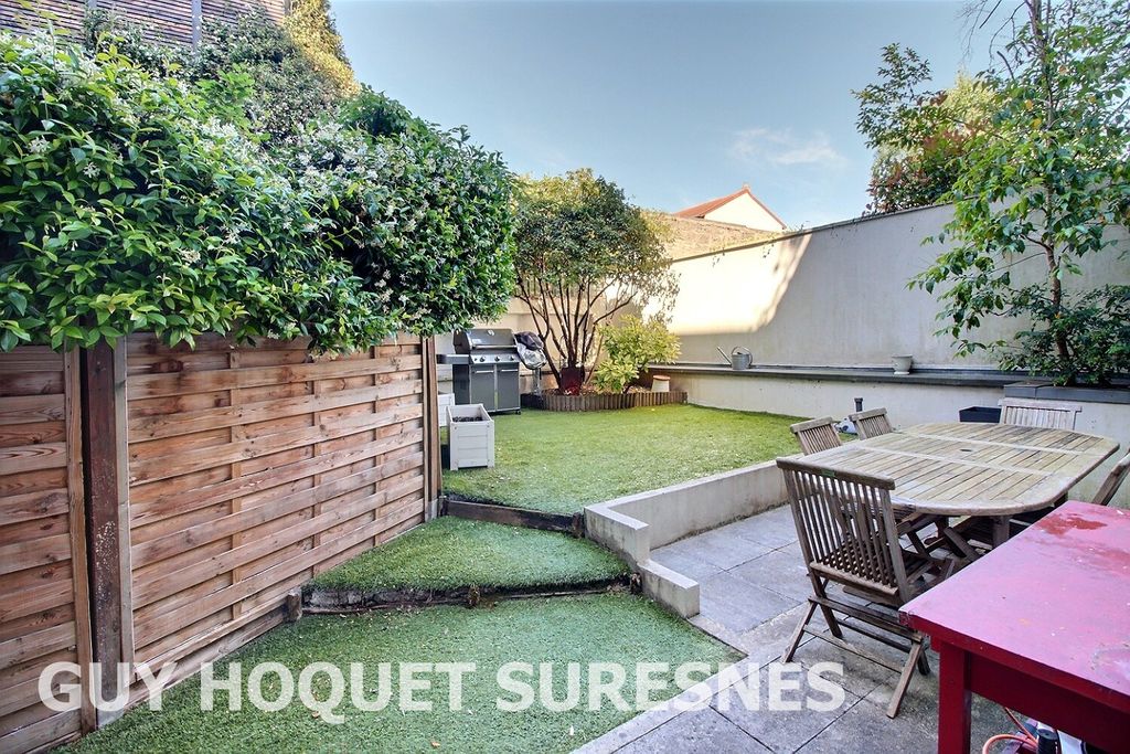 Achat appartement à vendre 5 pièces 135 m² - Suresnes