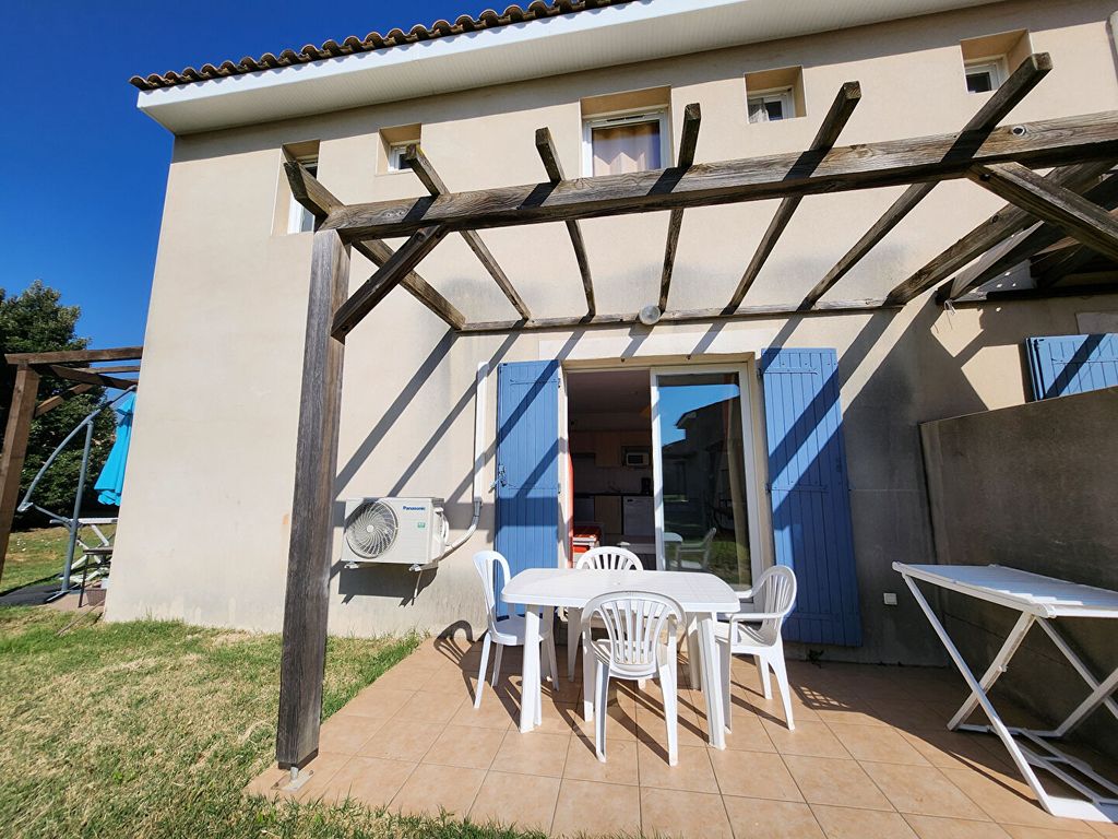 Achat appartement à vendre 3 pièces 35 m² - Saint-Saturnin-lès-Avignon