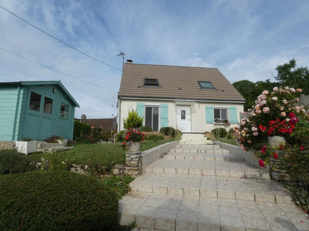 Achat maison à vendre 3 chambres 130 m² - Crépy-en-Valois