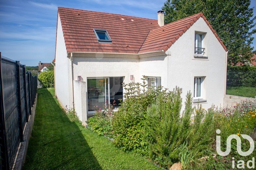 Achat maison à vendre 4 chambres 147 m² - Liverdy-en-Brie