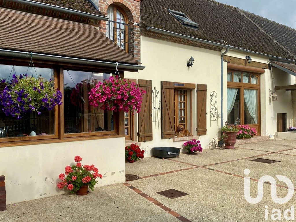 Achat maison à vendre 3 chambres 131 m² - Luisetaines