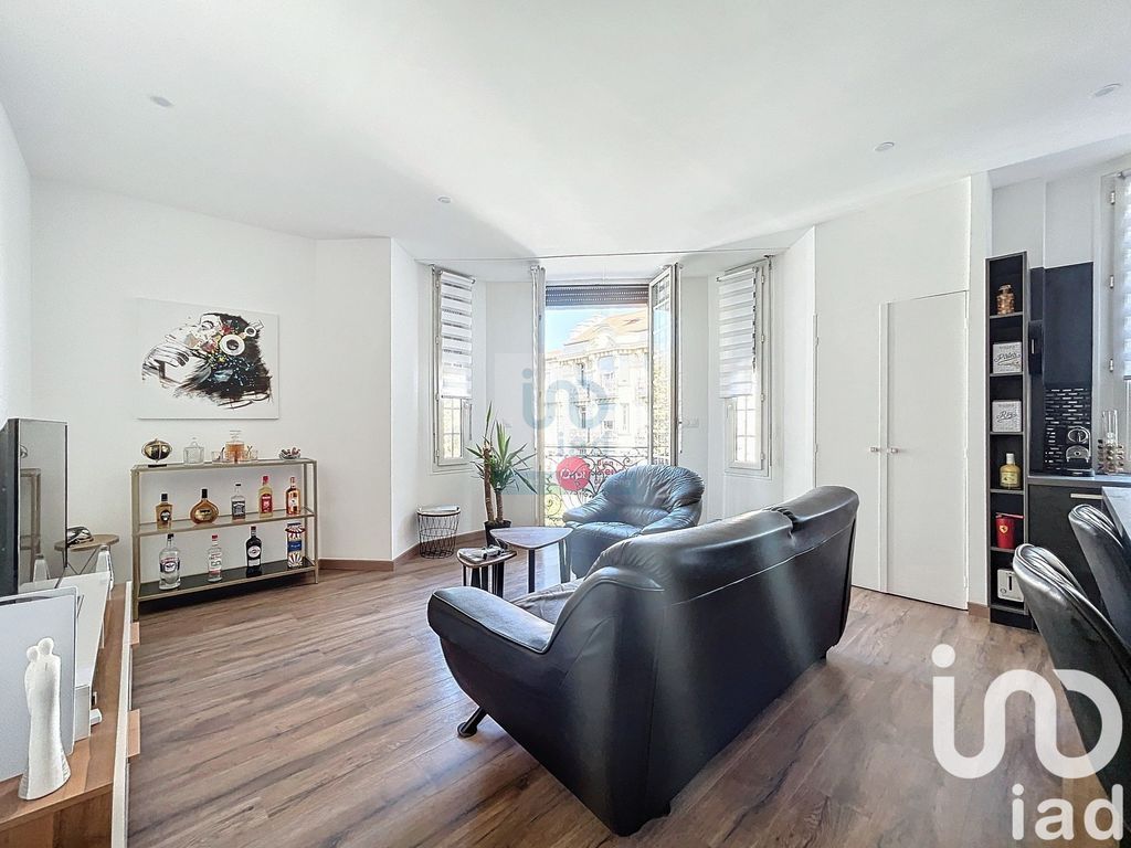 Achat appartement à vendre 3 pièces 64 m² - Nice