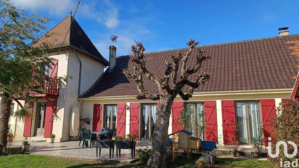 Achat maison à vendre 3 chambres 155 m² - Saint-Pierre-d'Eyraud