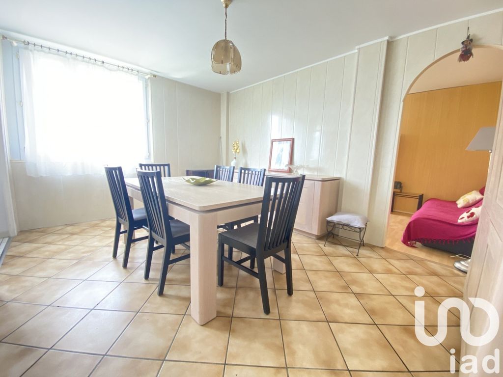 Achat appartement à vendre 5 pièces 80 m² - Valenton