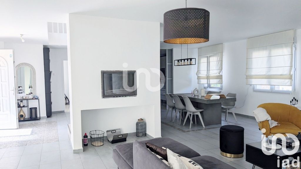 Achat maison à vendre 5 chambres 185 m² - Juvisy-sur-Orge