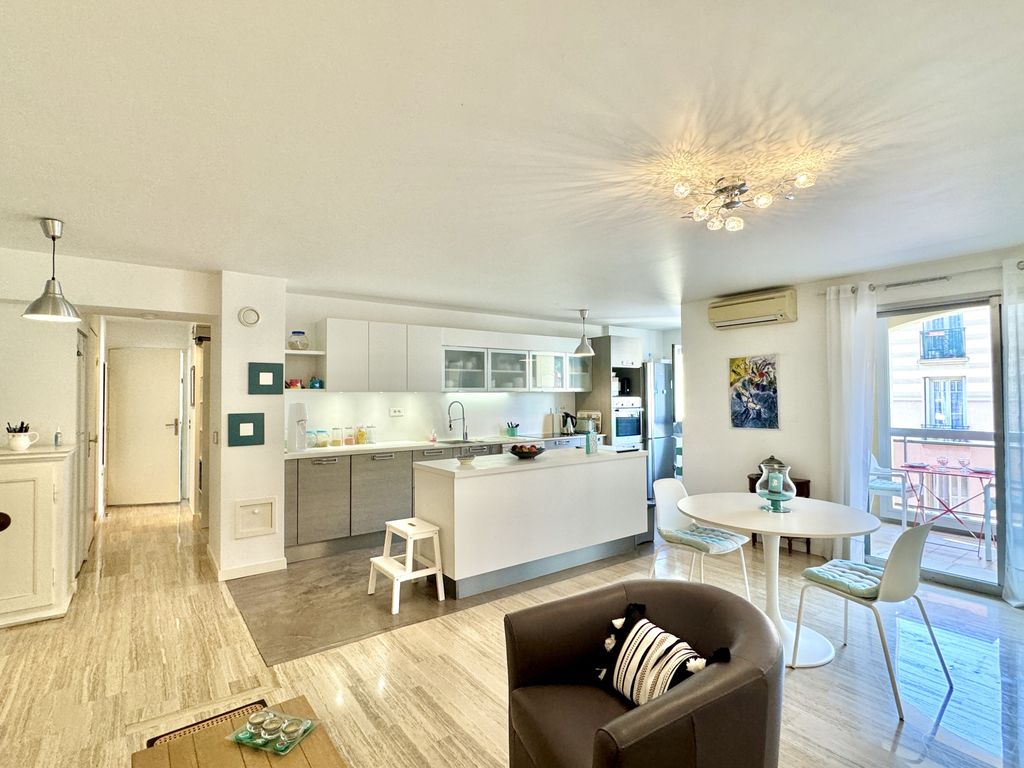 Achat appartement à vendre 3 pièces 71 m² - Nice