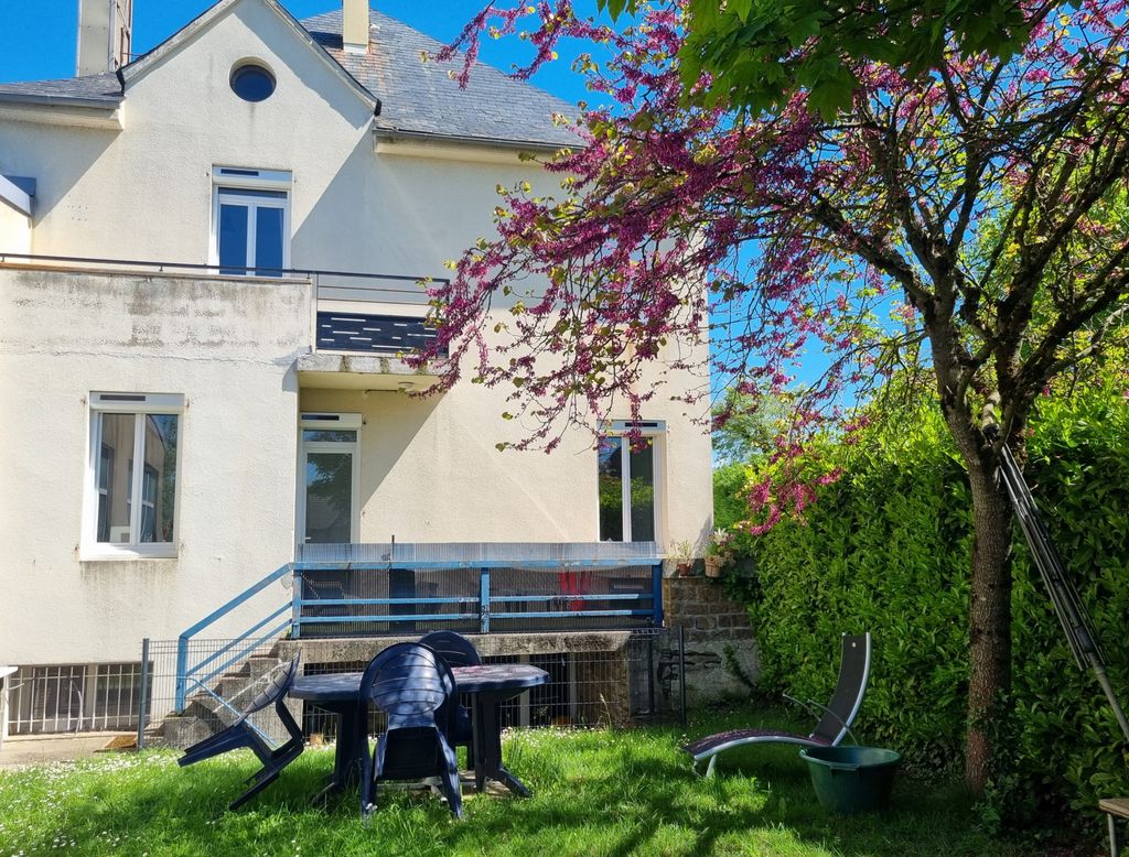 Achat maison à vendre 7 chambres 225 m² - Réquista