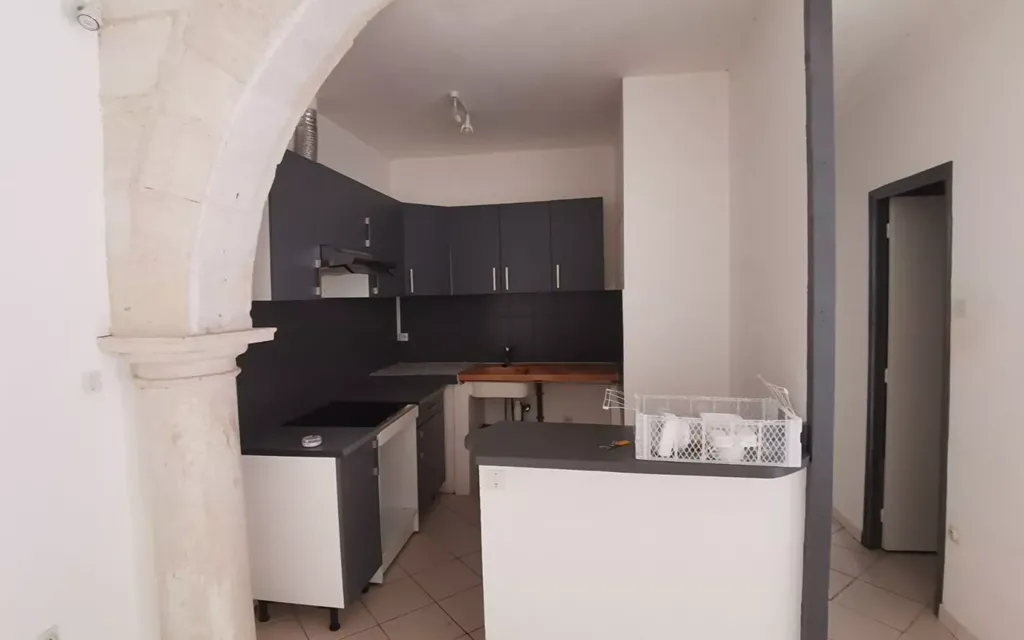 Achat appartement à vendre 2 pièces 60 m² - Beaucaire