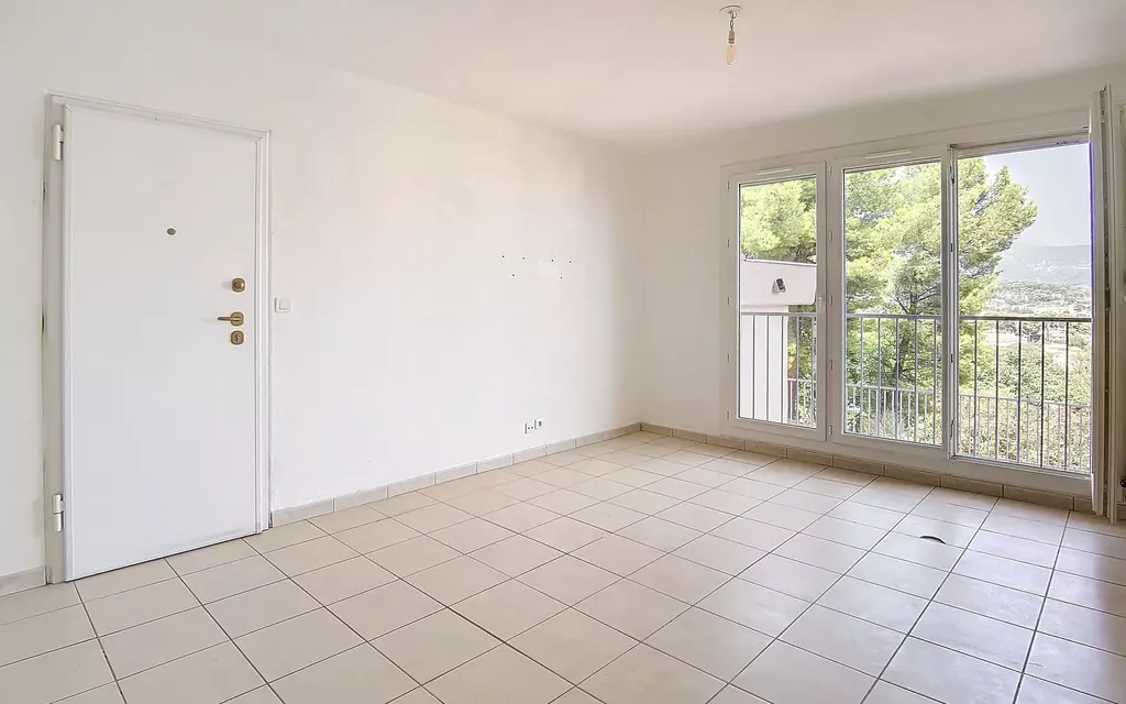 Achat appartement à vendre 2 pièces 46 m² - Toulon