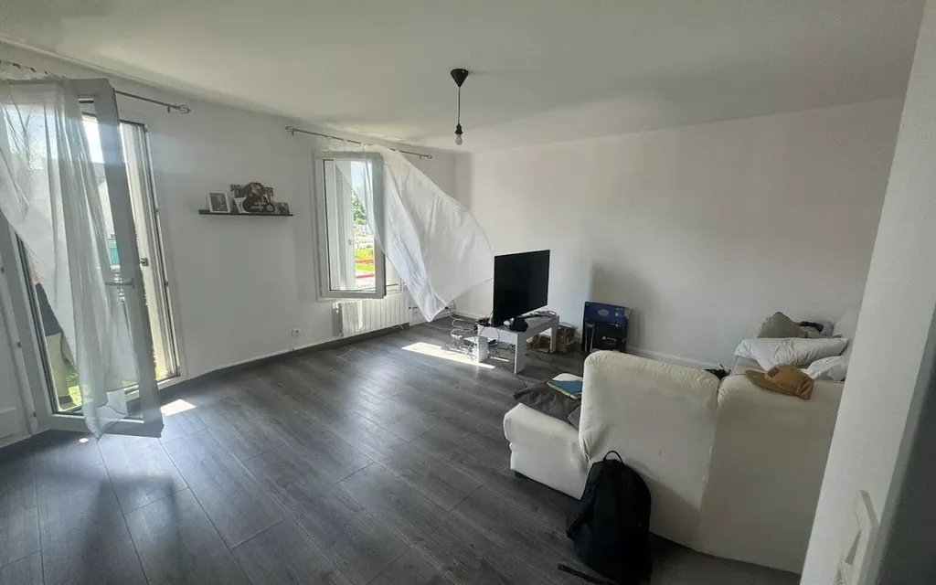 Achat appartement à vendre 5 pièces 102 m² - Saran