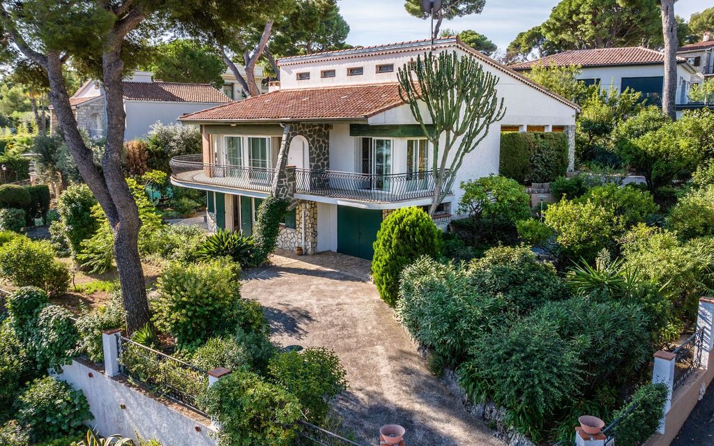 Achat maison à vendre 5 chambres 257 m² - Roquebrune-Cap-Martin