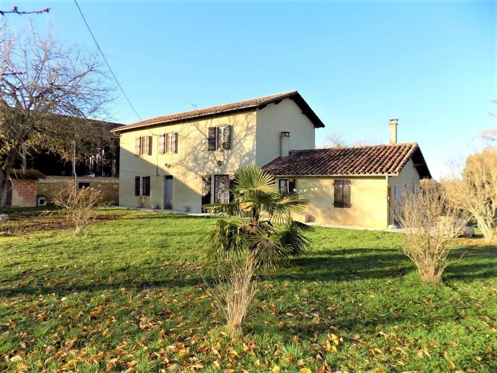 Achat maison à vendre 3 chambres 165 m² - L'Isle-de-Noé