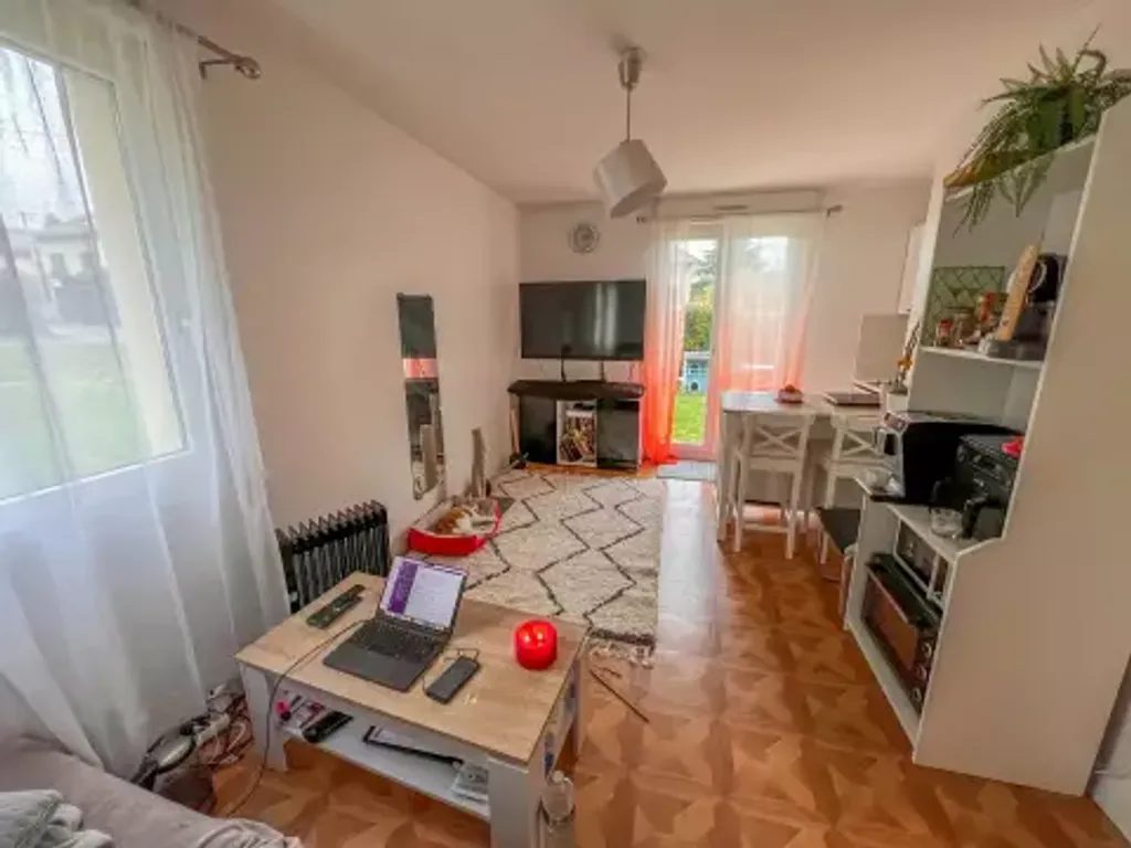 Achat appartement à vendre 2 pièces 36 m² - Saint-Rémy-lès-Chevreuse