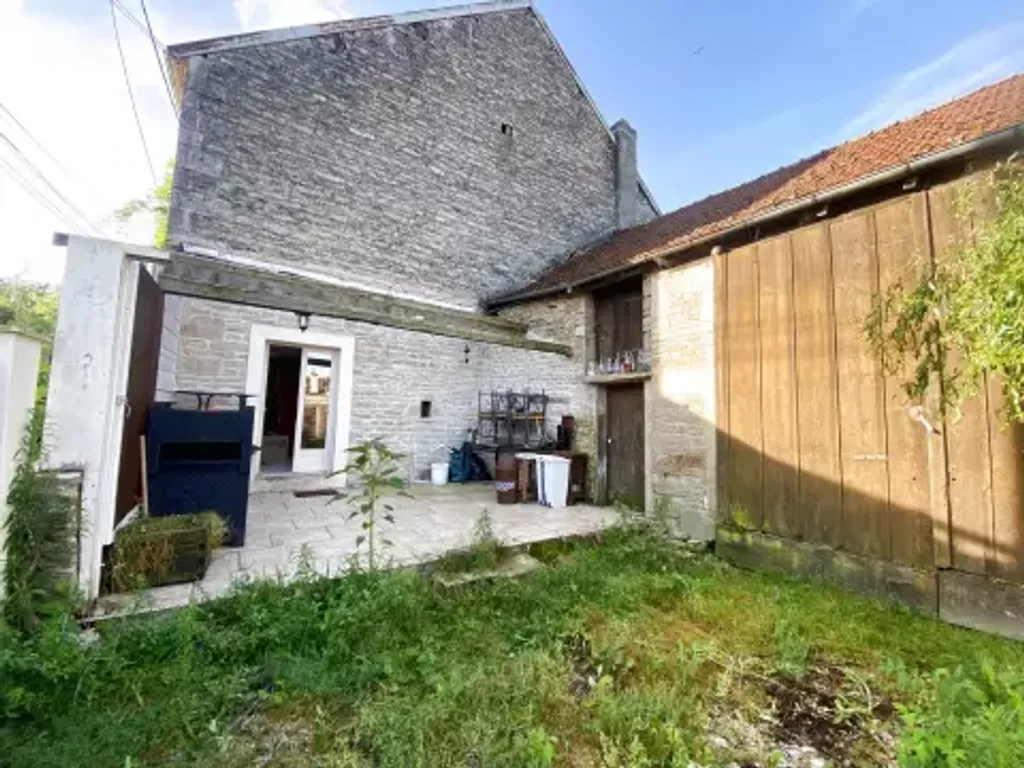 Achat maison à vendre 4 chambres 149 m² - Blaisy-Bas