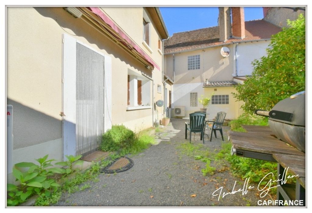 Achat maison à vendre 2 chambres 172 m² - Châteaumeillant