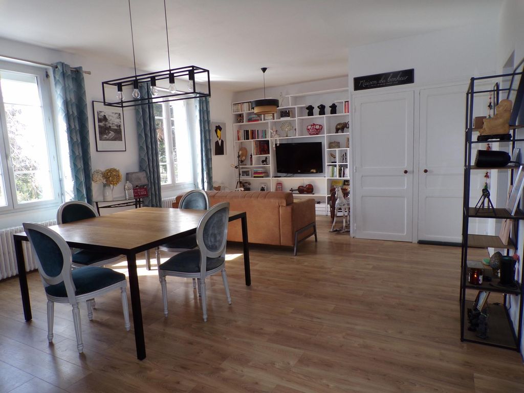 Achat maison à vendre 3 chambres 148 m² - Saint-Malo-de-Guersac