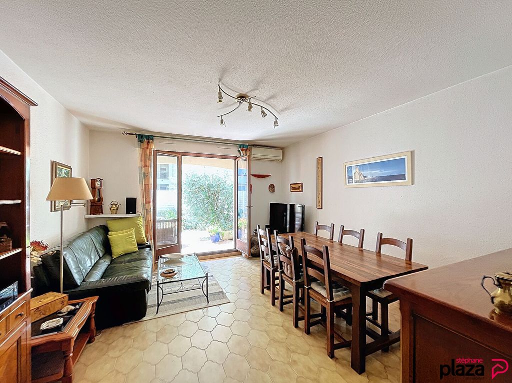 Achat appartement à vendre 3 pièces 63 m² - Saint-Cyr-sur-Mer