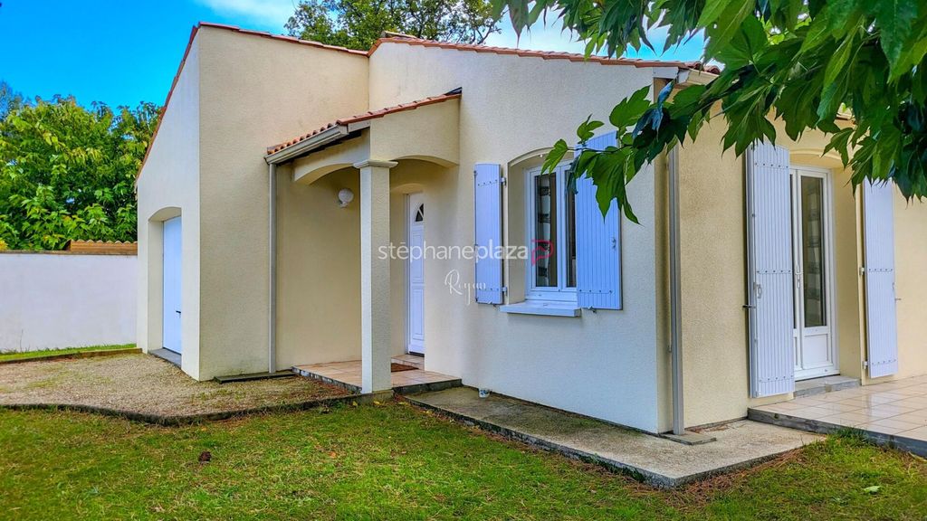 Achat maison à vendre 3 chambres 92 m² - Royan