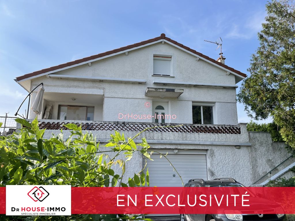 Achat maison à vendre 3 chambres 154 m² - Saint-Ferréol-d'Auroure