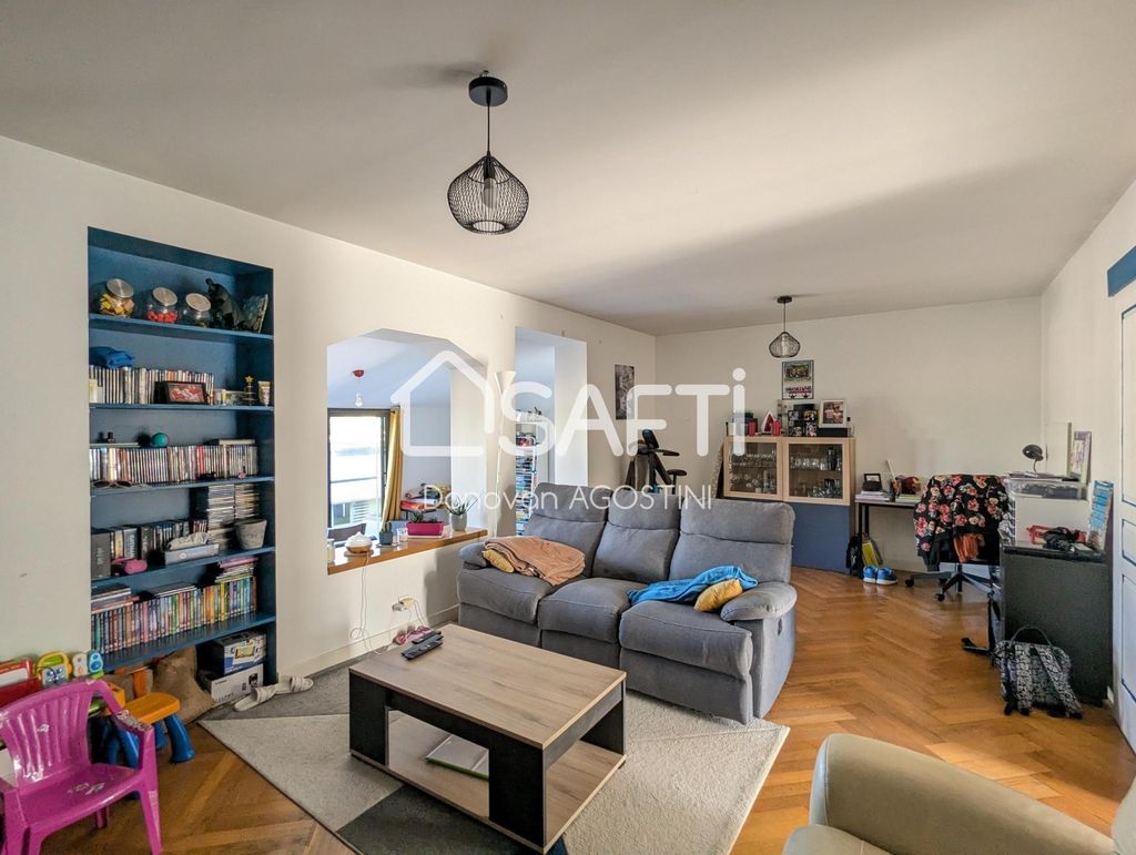 Achat maison à vendre 3 chambres 117 m² - La Roche-sur-Yon