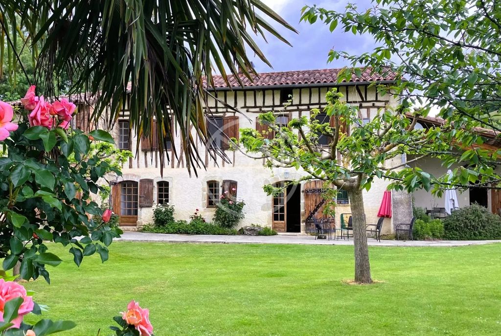 Achat maison à vendre 4 chambres 250 m² - Le Fossat