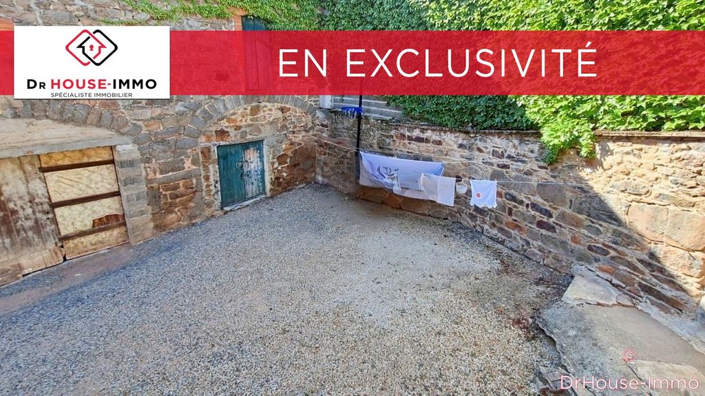 Achat maison à vendre 3 chambres 168 m² - Vaux-en-Beaujolais