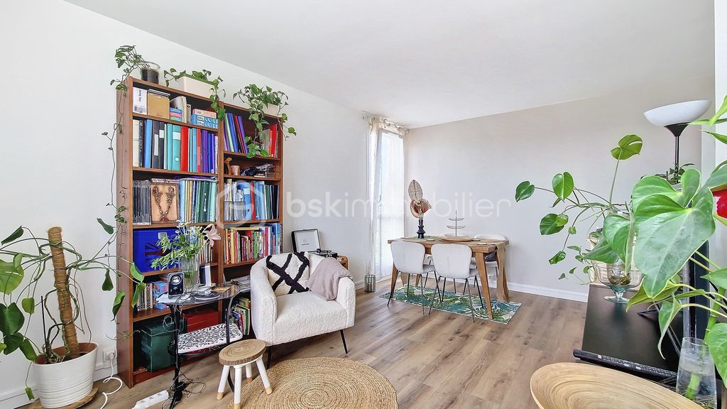 Achat appartement à vendre 3 pièces 66 m² - Neuilly-Plaisance