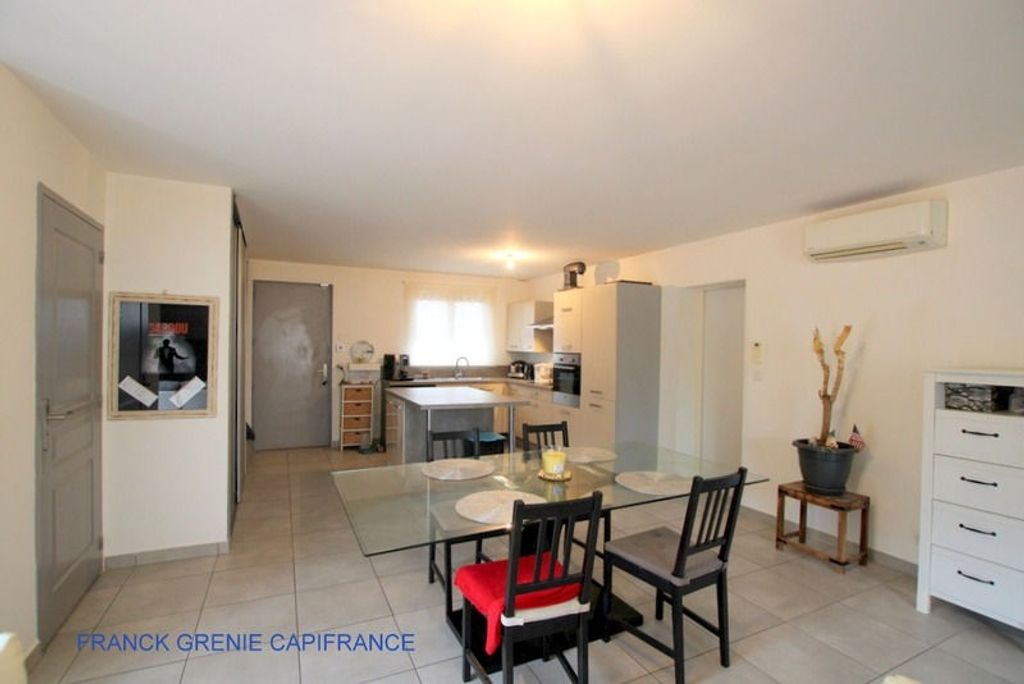 Achat maison à vendre 2 chambres 88 m² - Cuers