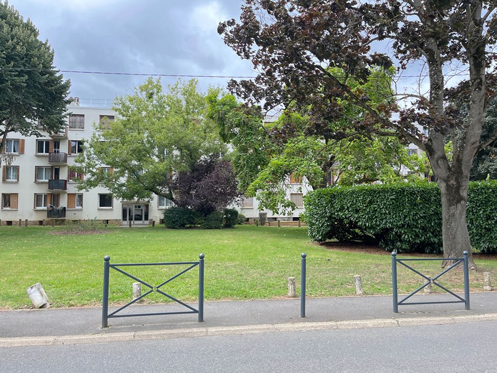 Achat appartement à vendre 4 pièces 68 m² - Ris-Orangis