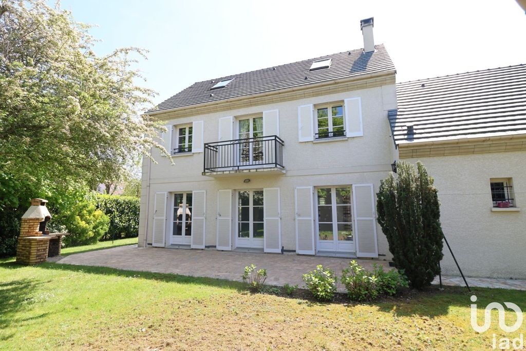 Achat maison à vendre 5 chambres 166 m² - Saint-Rémy-lès-Chevreuse