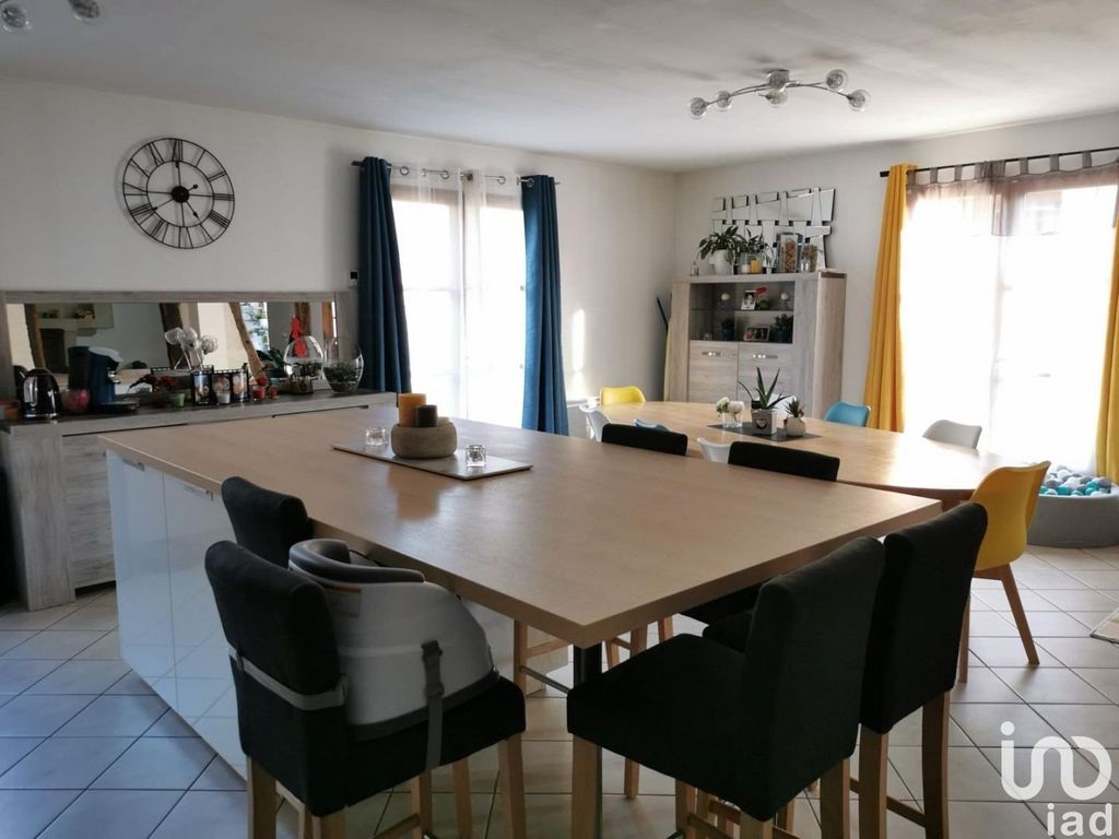 Achat maison à vendre 3 chambres 130 m² - Thoré-la-Rochette