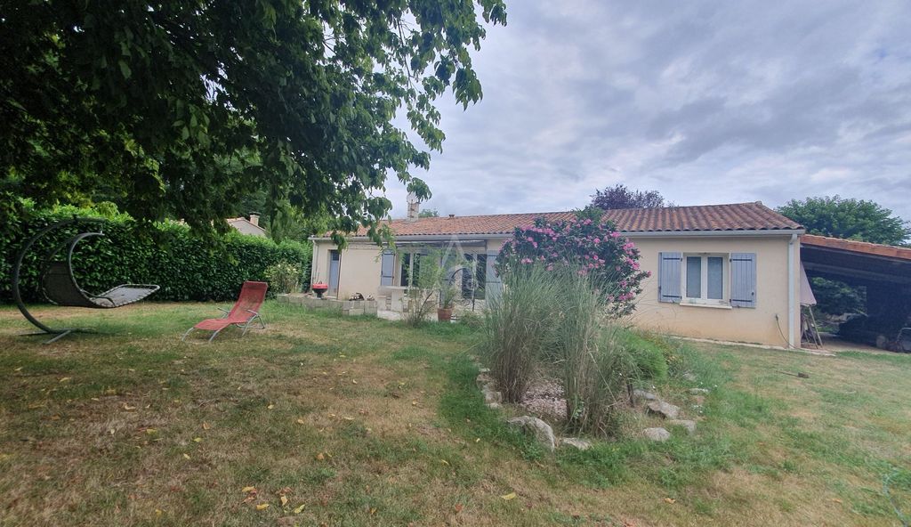 Achat maison à vendre 3 chambres 100 m² - Feuillade