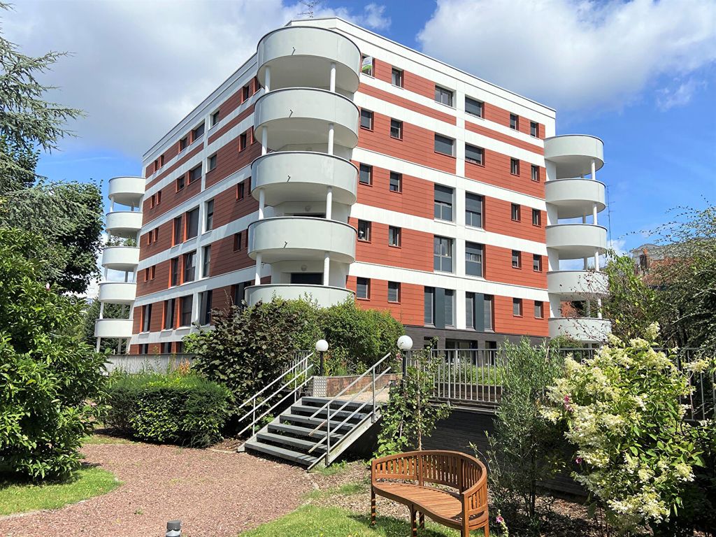 Achat appartement à vendre 3 pièces 84 m² - La Madeleine