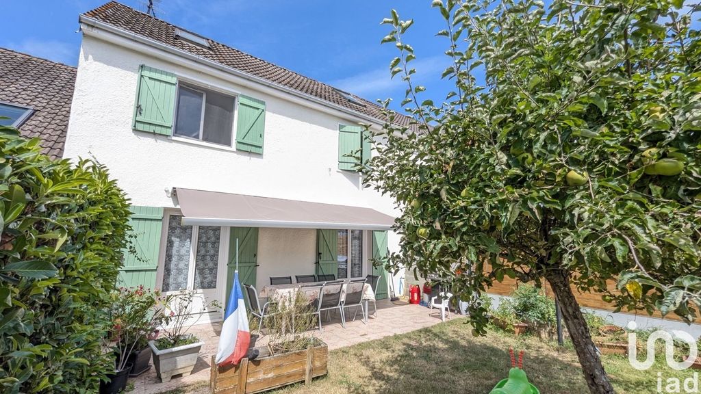 Achat maison à vendre 4 chambres 116 m² - Saint-Aubin-lès-Elbeuf