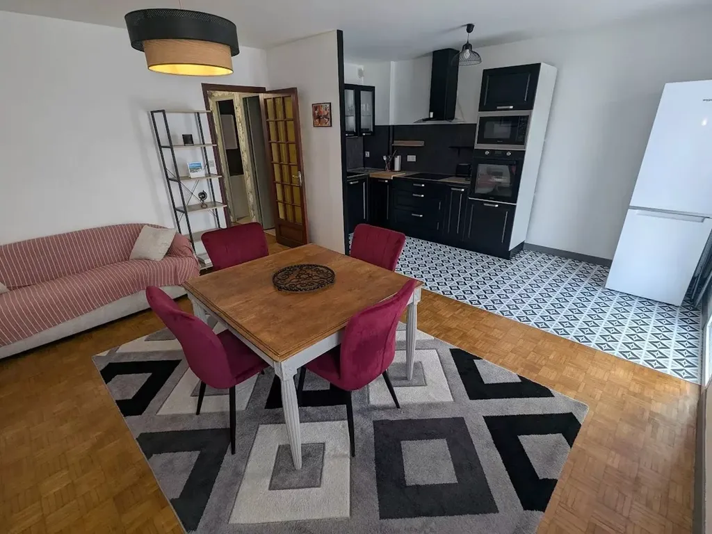 Achat appartement à vendre 3 pièces 61 m² - Loudéac