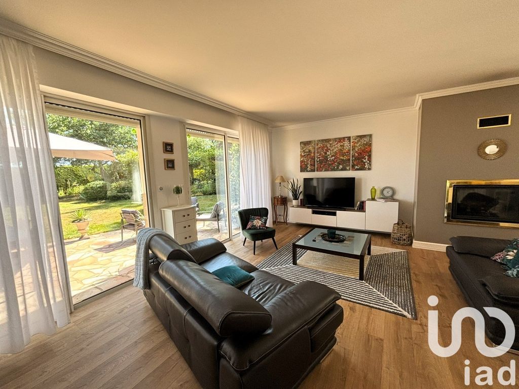 Achat maison à vendre 5 chambres 220 m² - Lavardin