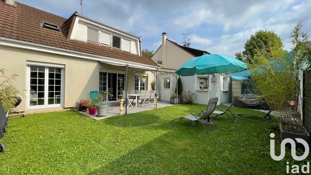 Achat maison à vendre 4 chambres 121 m² - Roissy-en-Brie