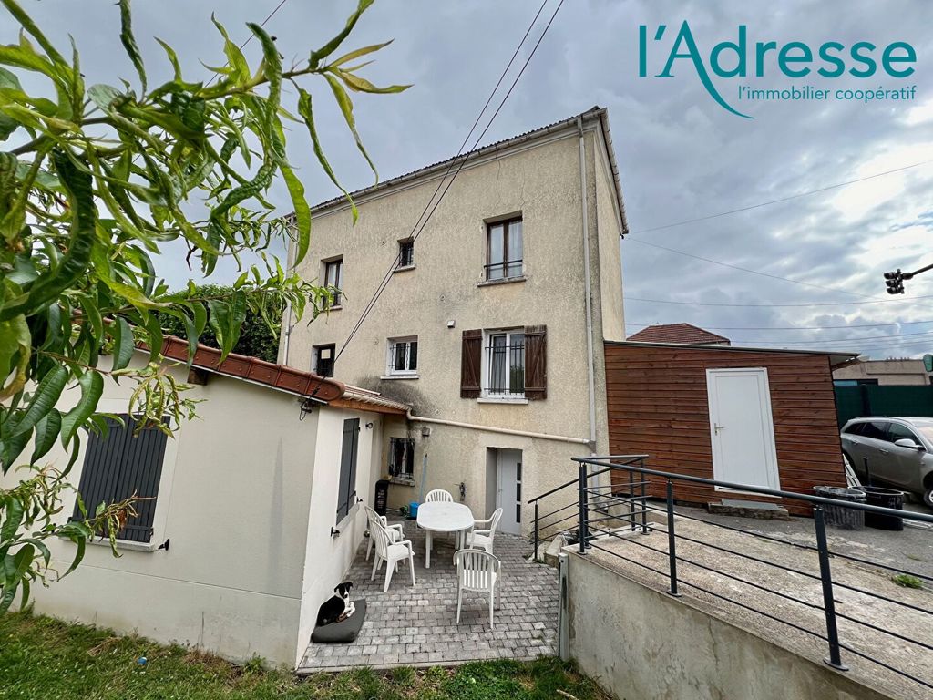 Achat maison à vendre 5 chambres 134 m² - Chelles