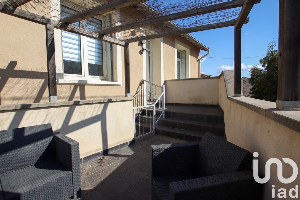 Achat appartement à vendre 3 pièces 77 m² - Nîmes