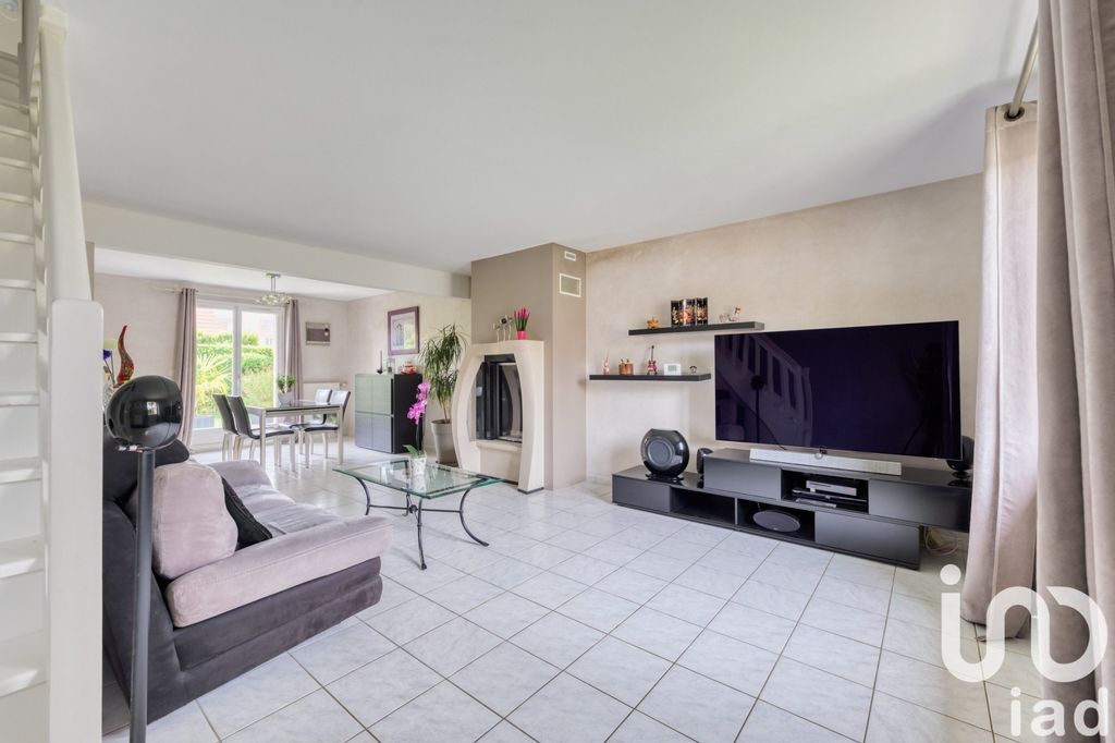 Achat maison 3 chambre(s) - Fontenay-Trésigny