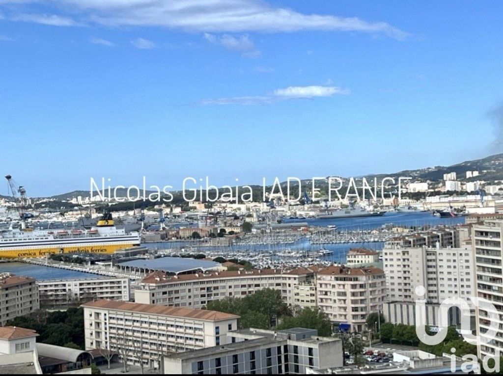 Achat appartement à vendre 5 pièces 105 m² - Toulon