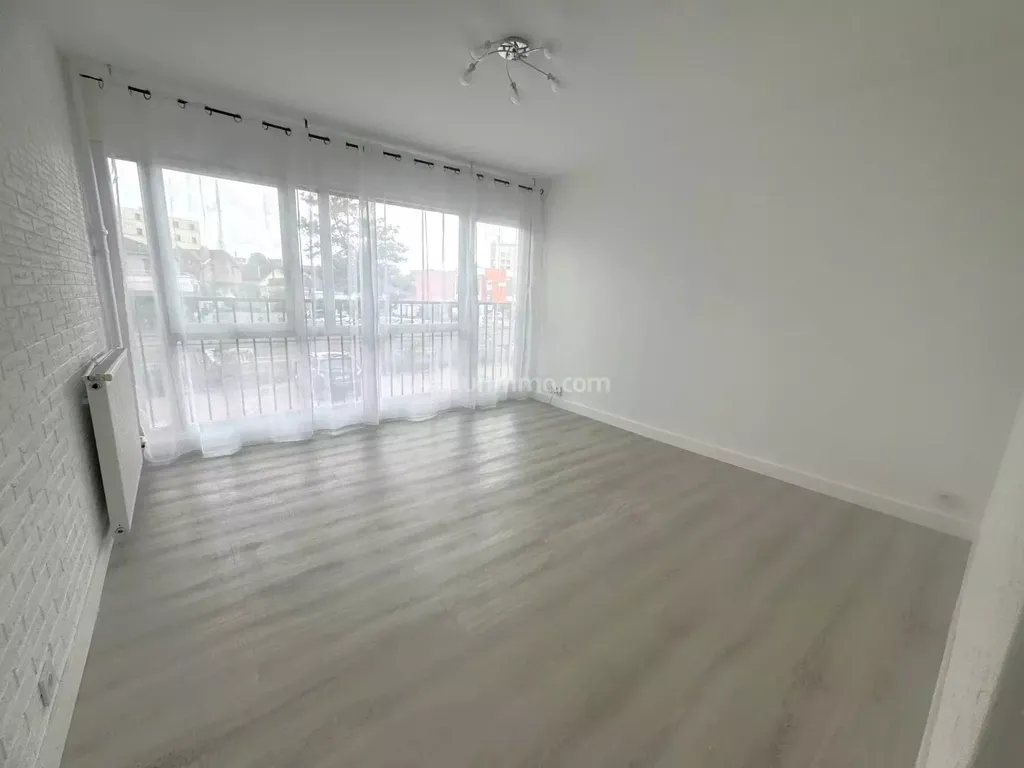 Achat studio à vendre 31 m² - Livry-Gargan