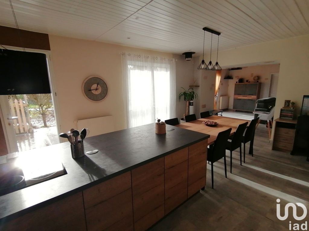 Achat maison à vendre 4 chambres 130 m² - Le Poiré-sur-Vie