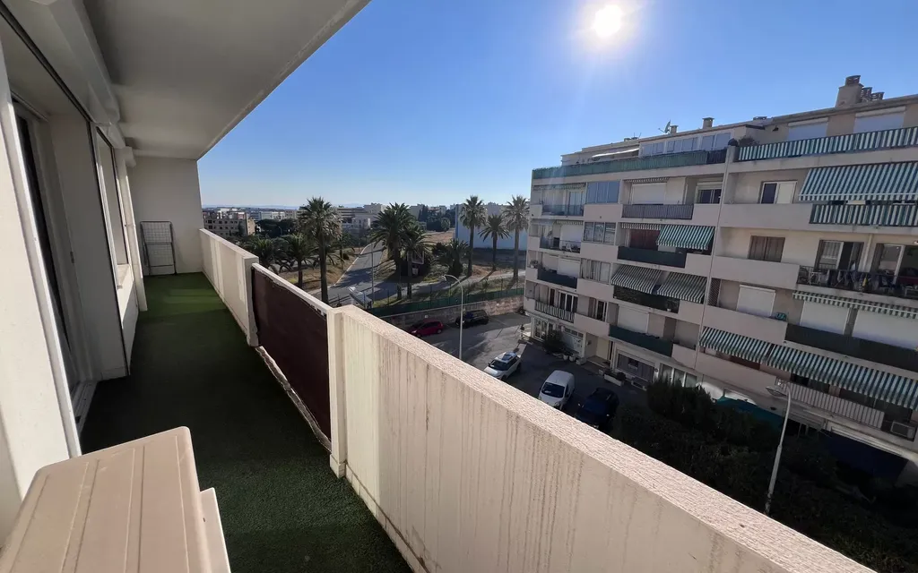 Achat appartement à vendre 2 pièces 46 m² - Nice