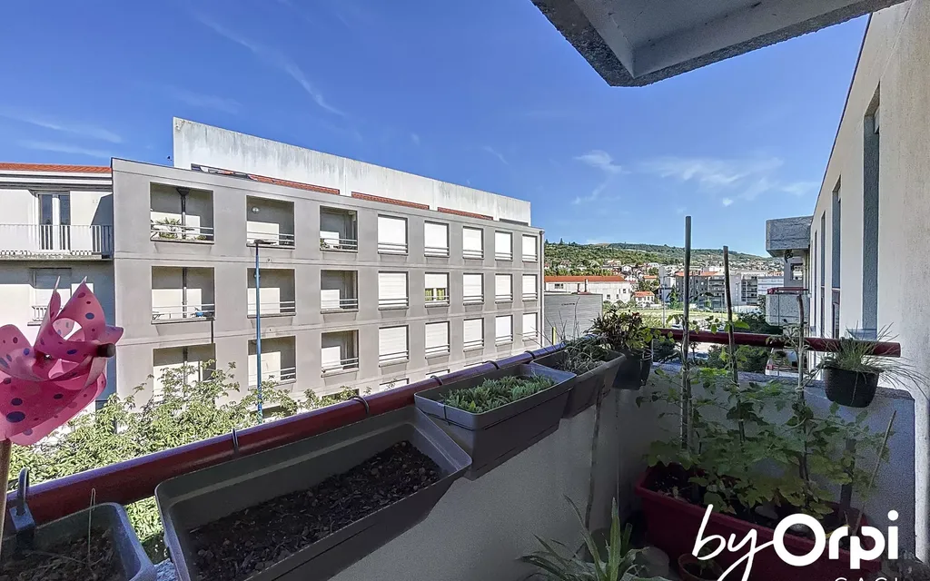 Achat appartement à vendre 3 pièces 62 m² - Clermont-Ferrand