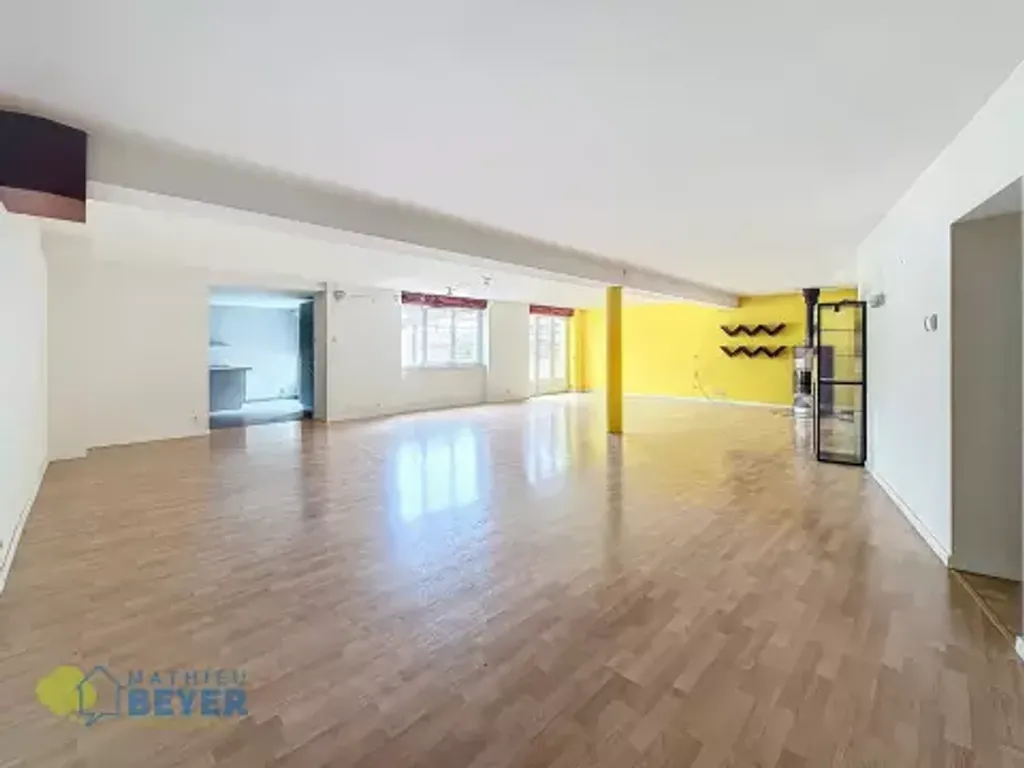 Achat appartement à vendre 5 pièces 172 m² - Marlenheim