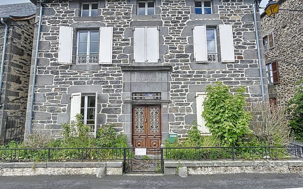 Achat maison à vendre 3 chambres 113 m² - Neuvéglise-sur-Truyère