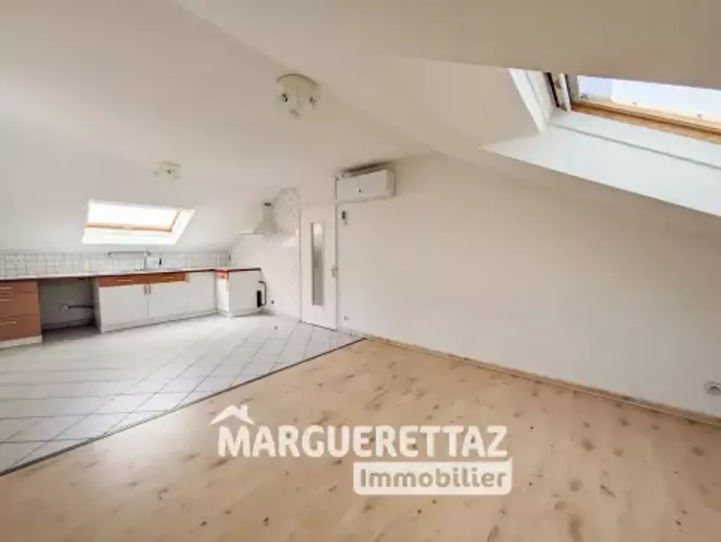 Achat duplex à vendre 4 pièces 110 m² - Saint-Jeoire